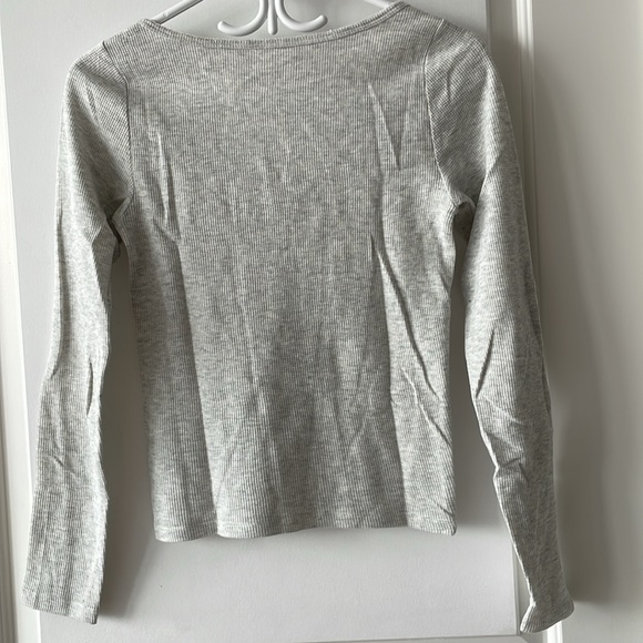 American eagle top, size small, light grey - Picture 5 of 6